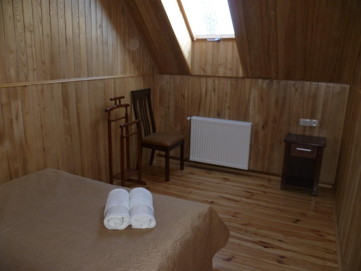 Home Hotel Kamjanyi Potoki Kültér fotó