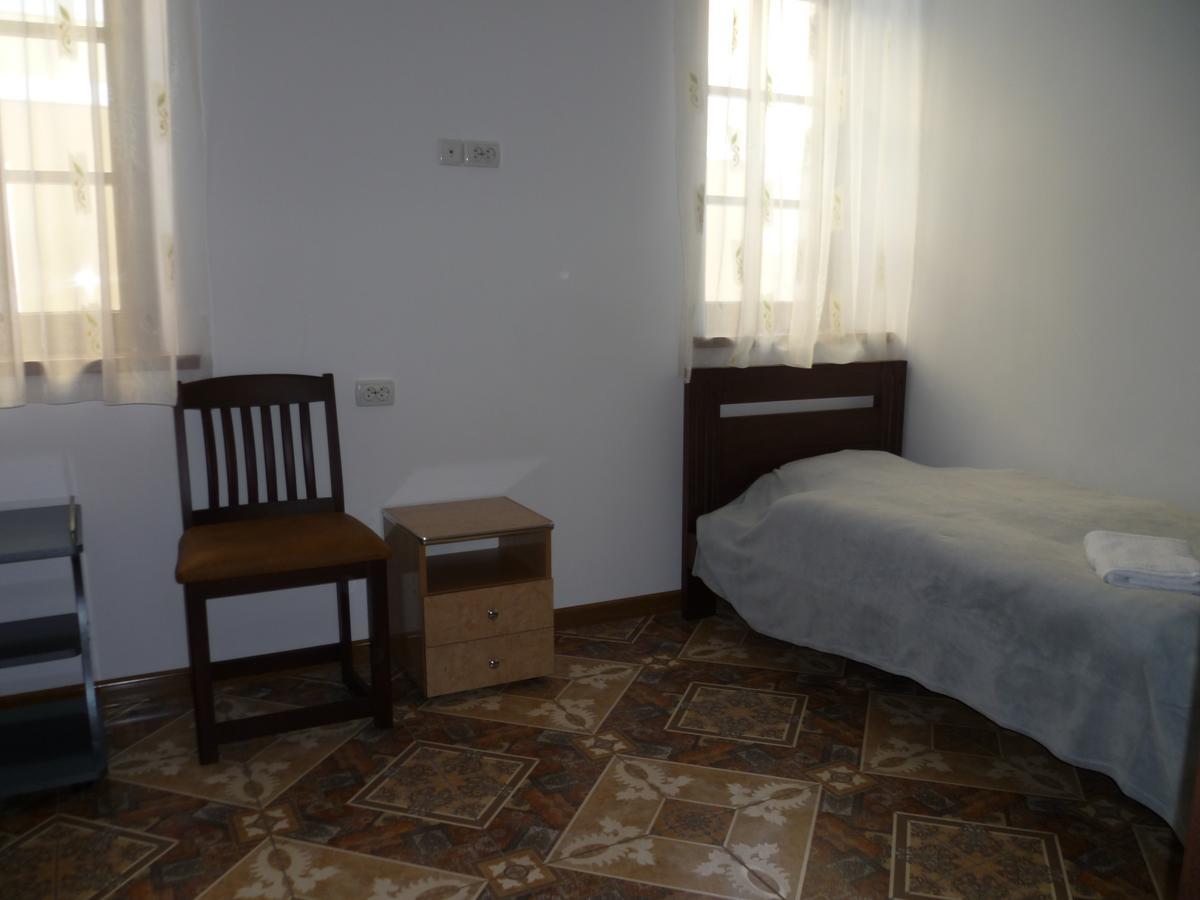 Home Hotel Kamjanyi Potoki Kültér fotó