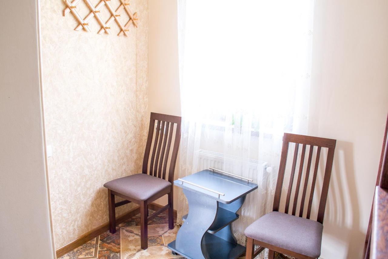 Home Hotel Kamjanyi Potoki Kültér fotó