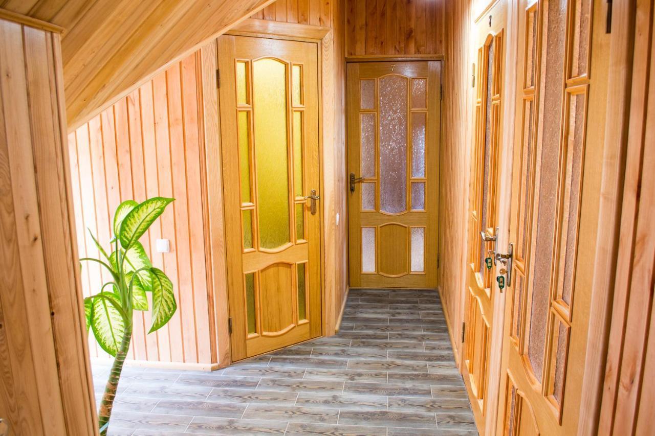 Home Hotel Kamjanyi Potoki Kültér fotó